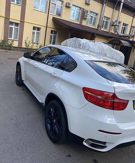 BMW X6 2011