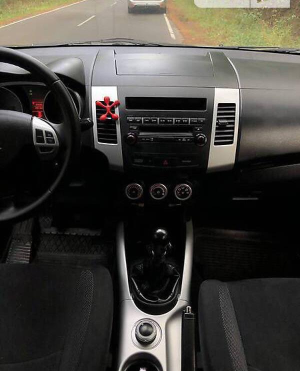 Mitsubishi Outlander 2008