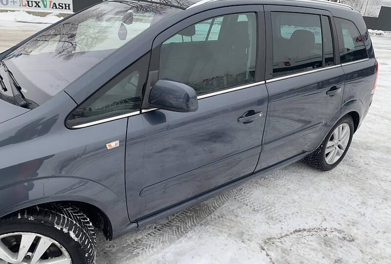 Opel Zafira 2010