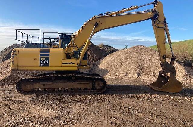 Komatsu PC 210 2015
