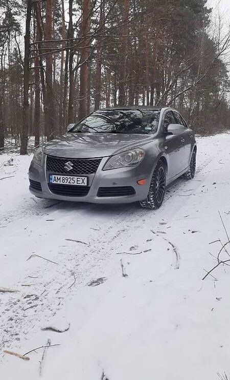Suzuki Kizashi 2011