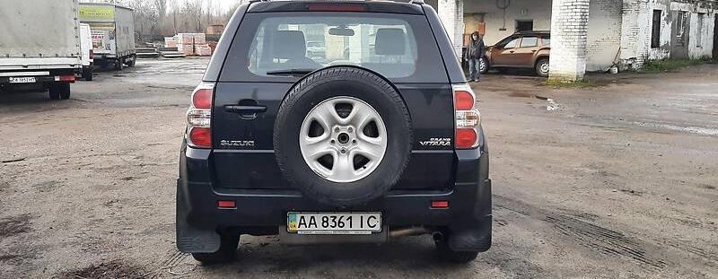 Suzuki Grand Vitara 2.4 2008
