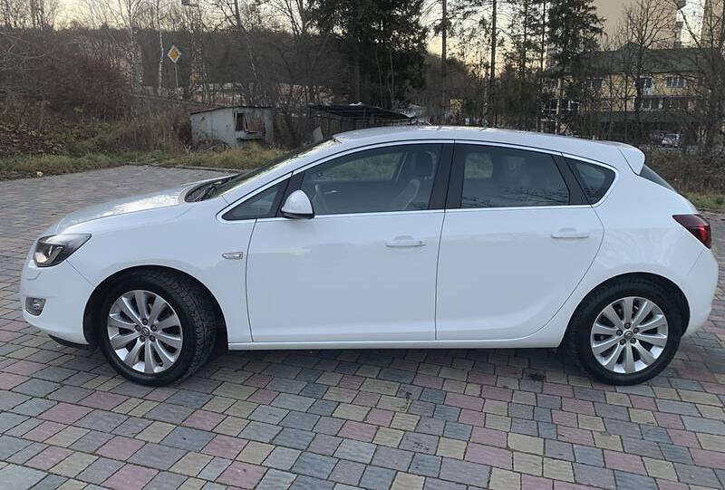 Opel Astra J cosmo 2010