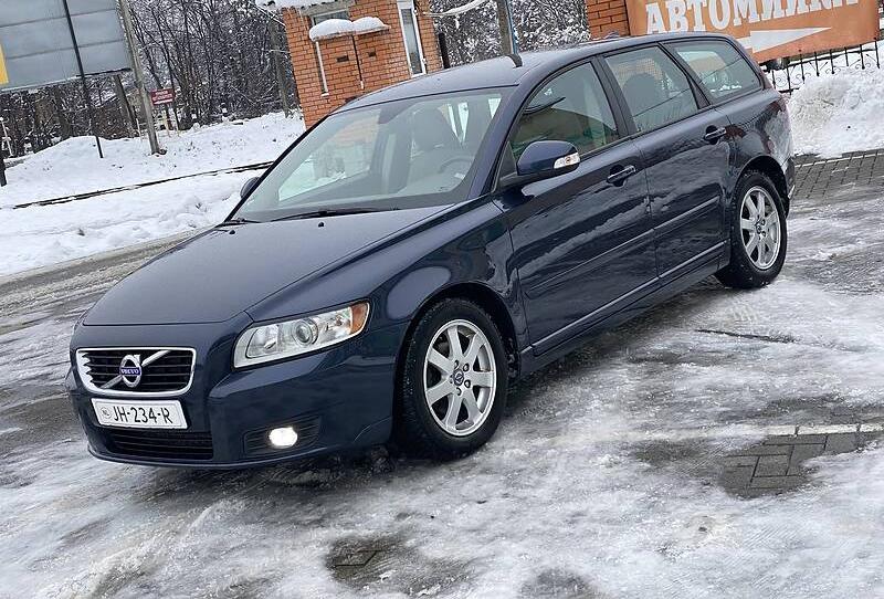 Volvo V50 Momentum D2 Drive  2012