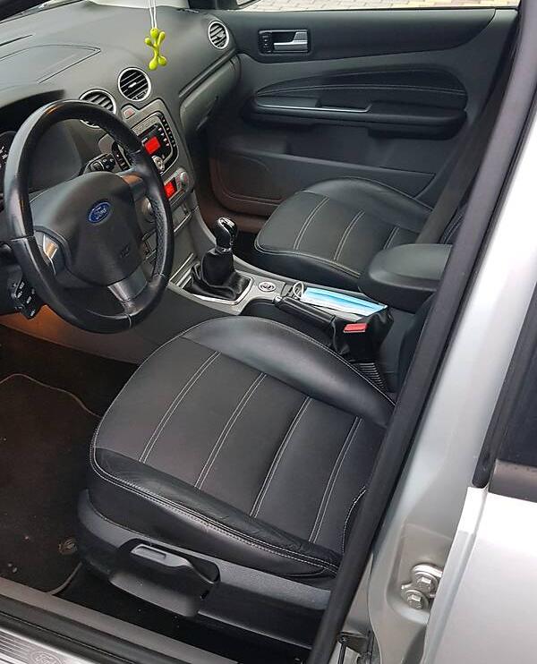 Ford Focus Titanium  2010