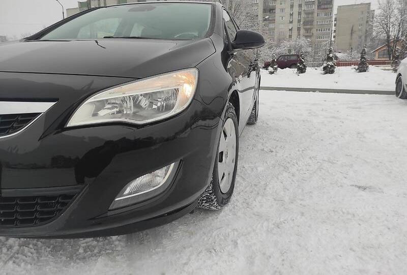 Opel Astra J 2010