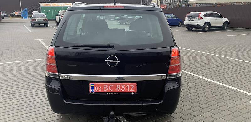 Opel Zafira Cosmo 2006