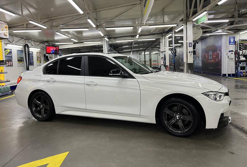 BMW 328 2012
