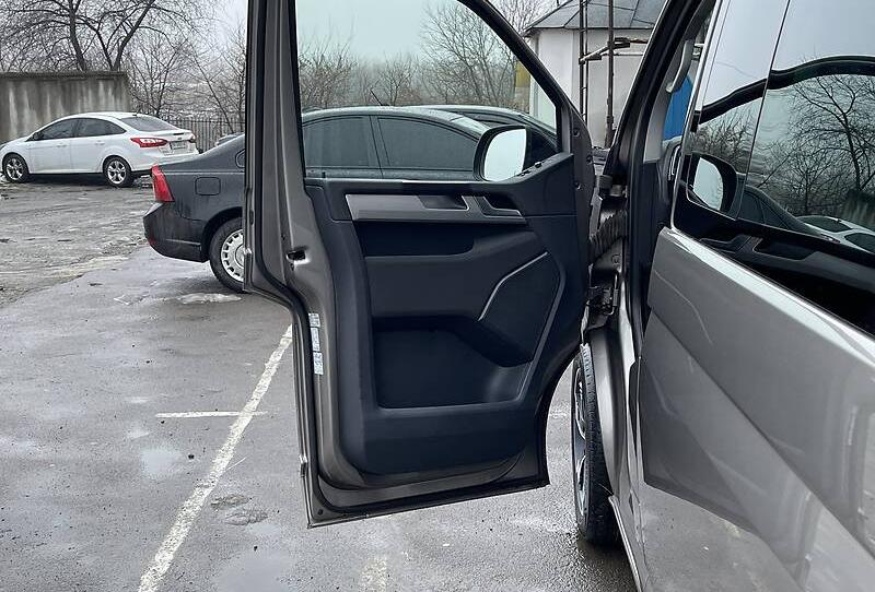 Volkswagen Multivan 2016