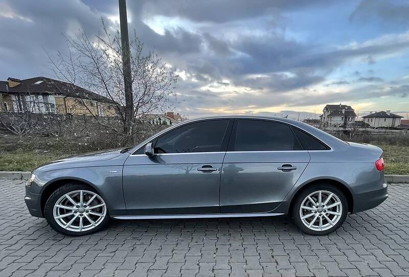 Audi A4 Premium Plus  2013