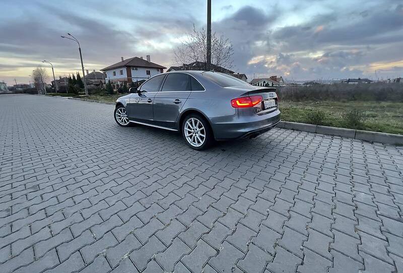 Audi A4 Premium Plus  2013