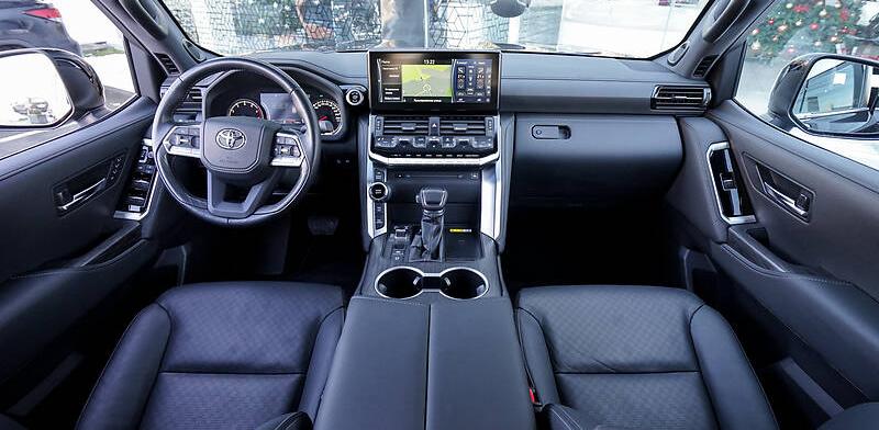 Toyota Land Cruiser 300 Premium 2021