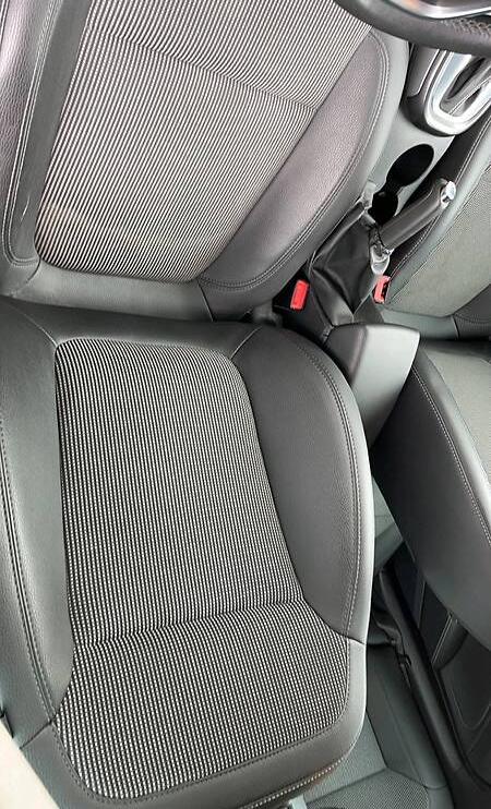 Opel Astra J 2011