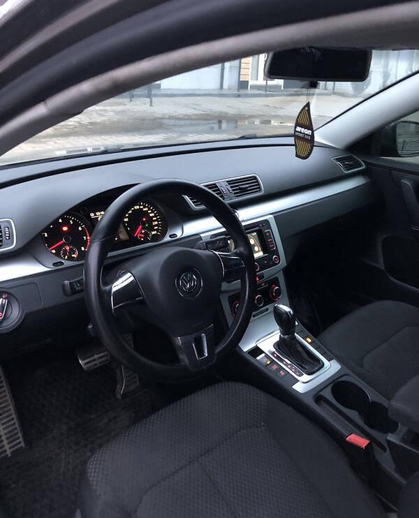 Volkswagen Passat B7 2011