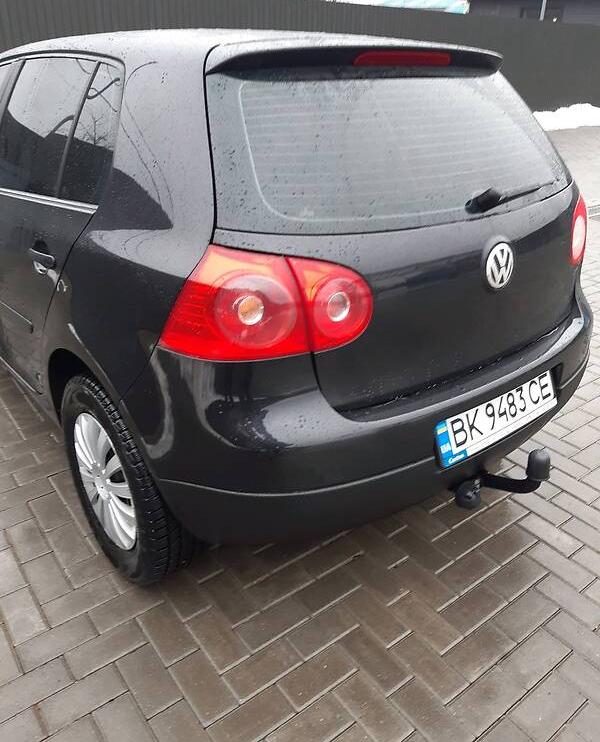 Volkswagen Golf V 2004