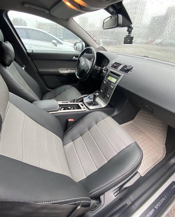 Volvo V50 2009