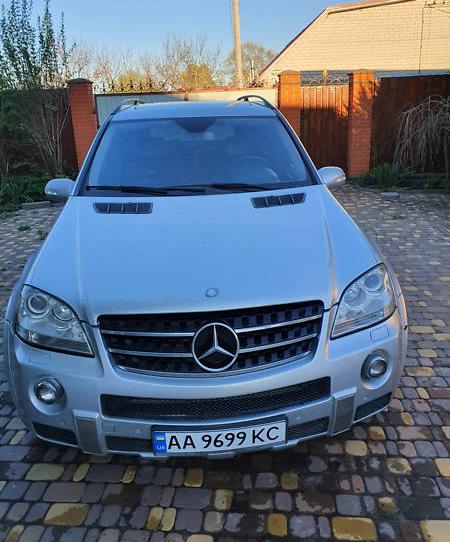 Mercedes-Benz ML 63 AMG 2008