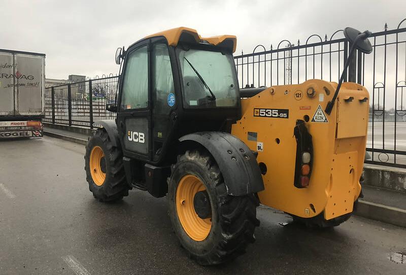JCB 535-95 2013