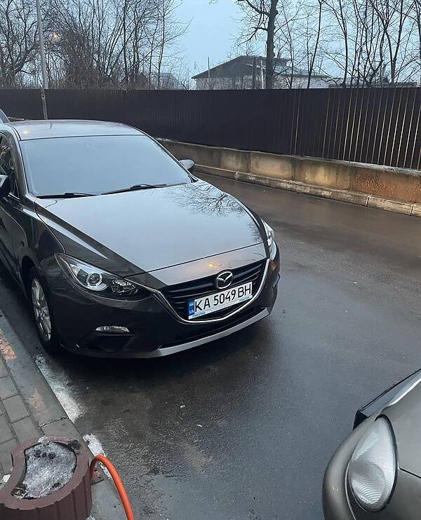 Mazda 3 2016