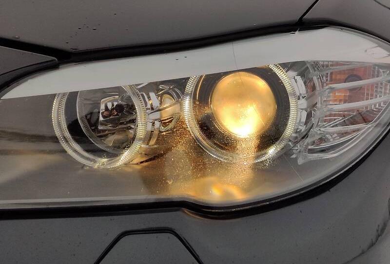 BMW 528 3.0 Premium 2011