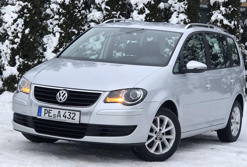 Volkswagen Touran FREESTYLE  2010