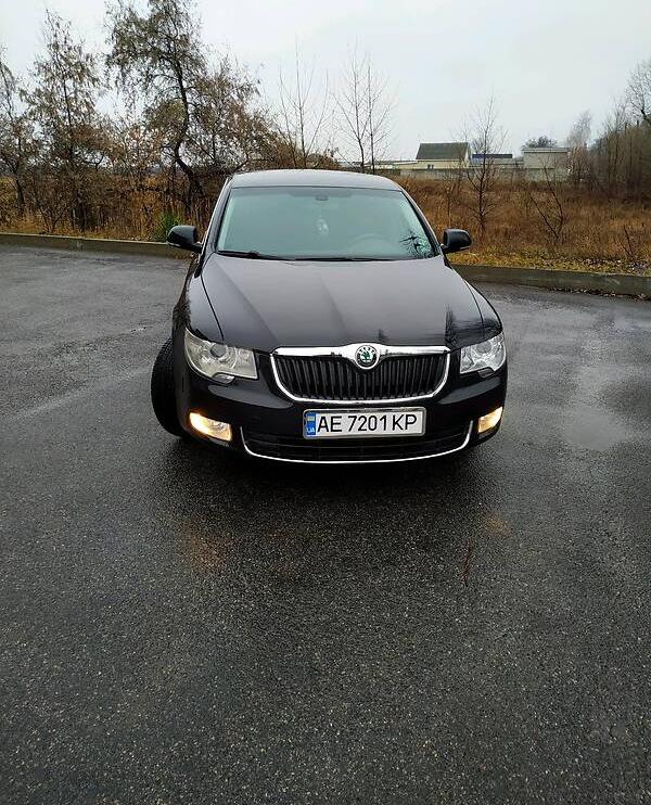 Skoda Superb 2012