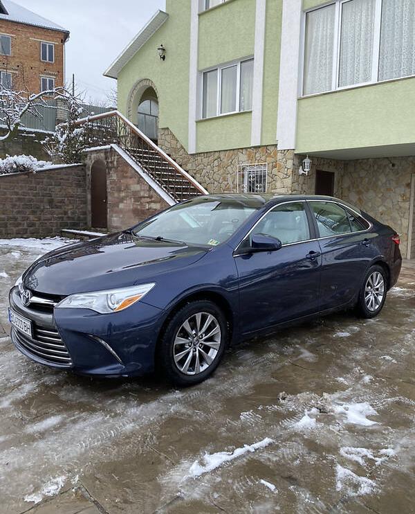 Toyota Camry XLE 55 2015