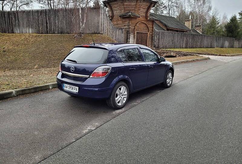 Opel Astra H 2012