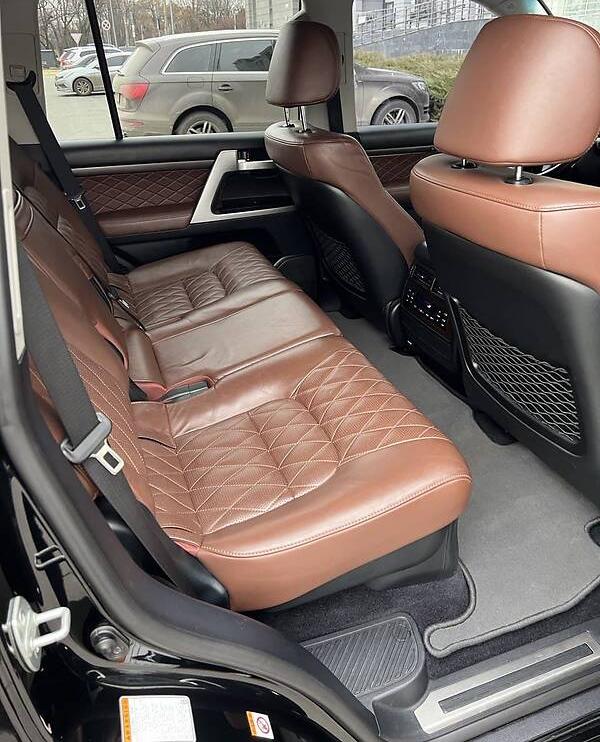 Toyota Land Cruiser 200 2017