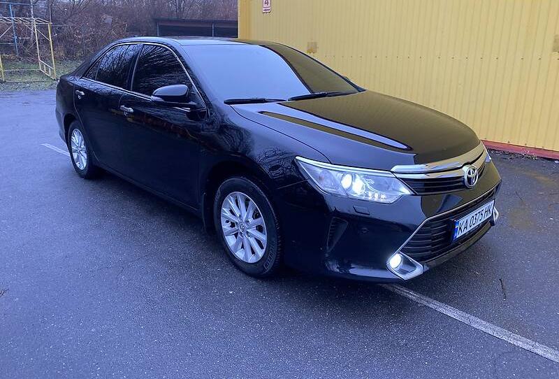 Toyota Camry 2015