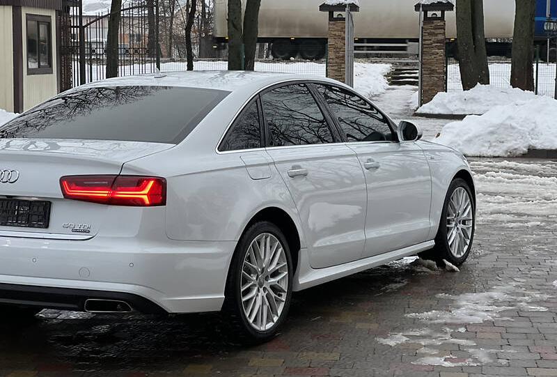 Audi A6 2015