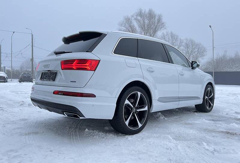 Audi Q7 S LINEx3 MATRIX 2017