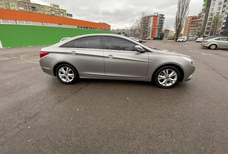 Hyundai Sonata Y20 2011