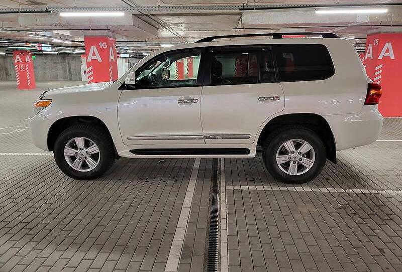 Toyota Land Cruiser 200 2015