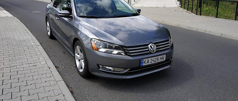 Volkswagen Passat B7 SE 2012