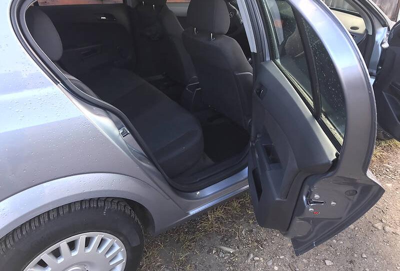 Opel Astra H 2004