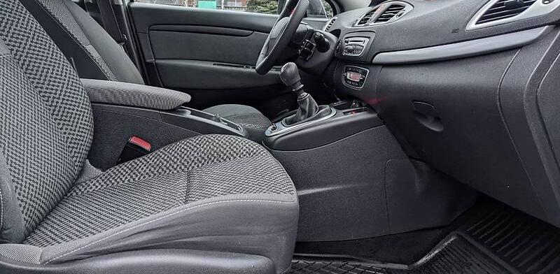 Renault Scenic 2011
