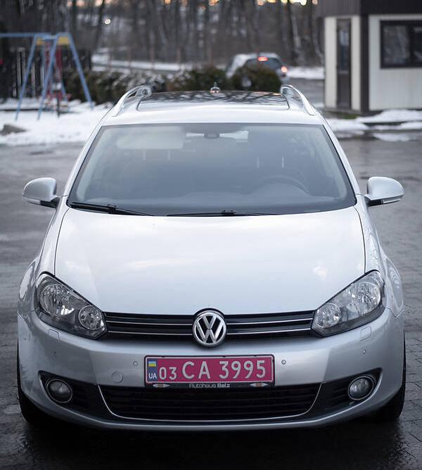 Volkswagen Golf VI HIGHLINE 2011