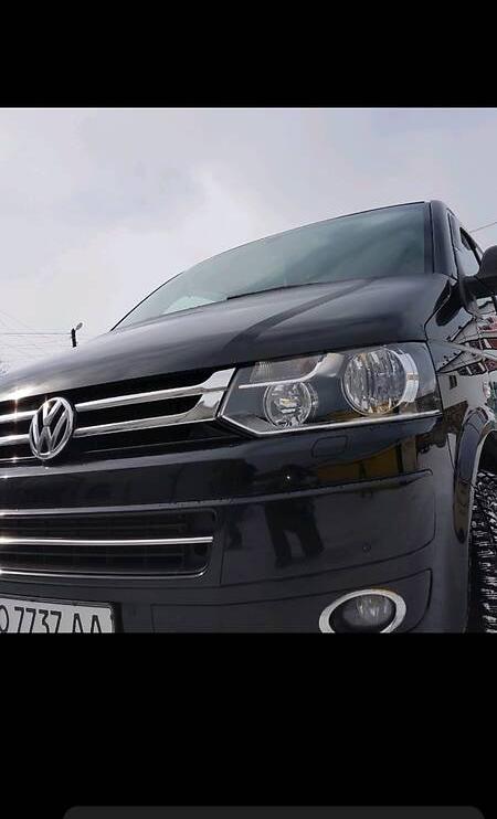 Volkswagen Caravelle 2014