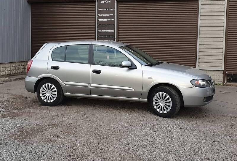 Nissan Almera 2006