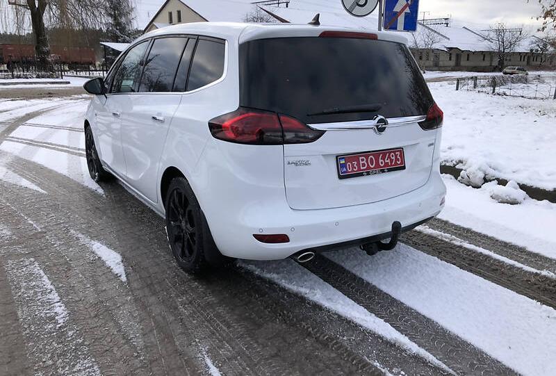 Opel Zafira 2012