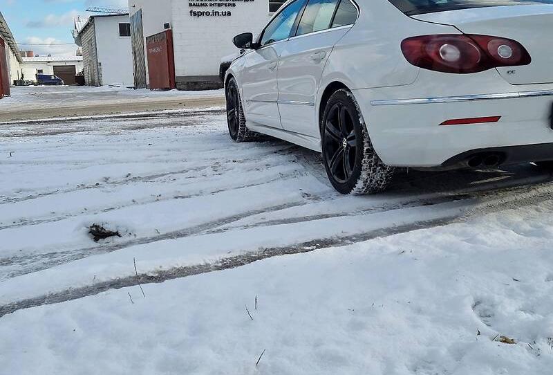 Volkswagen CC 2011