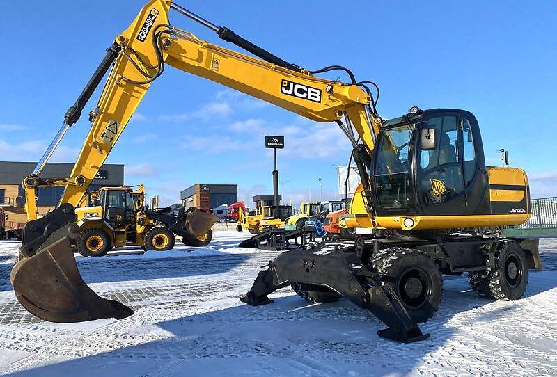 JCB JS 130 2013