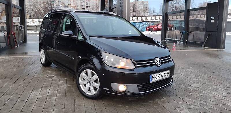 Volkswagen Touran 2011