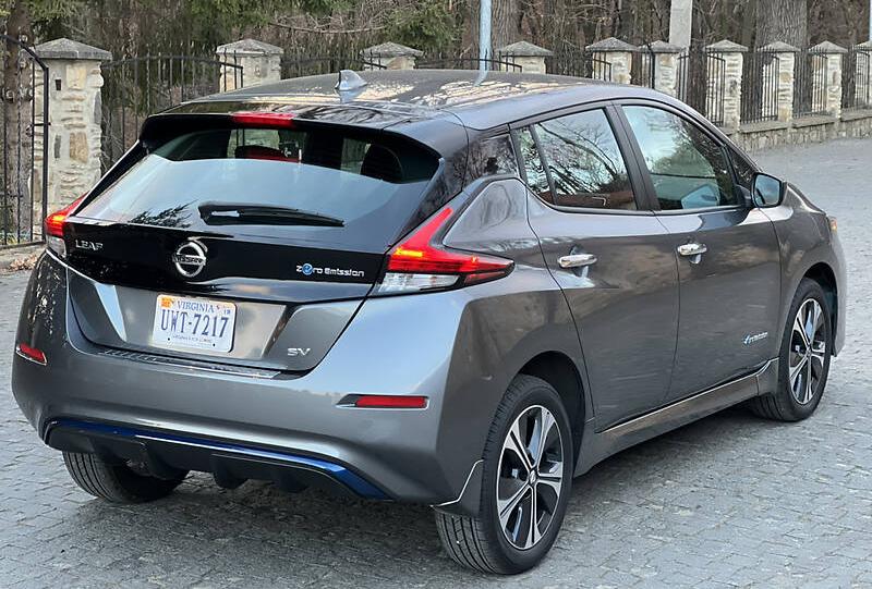 Nissan Leaf SV 2018