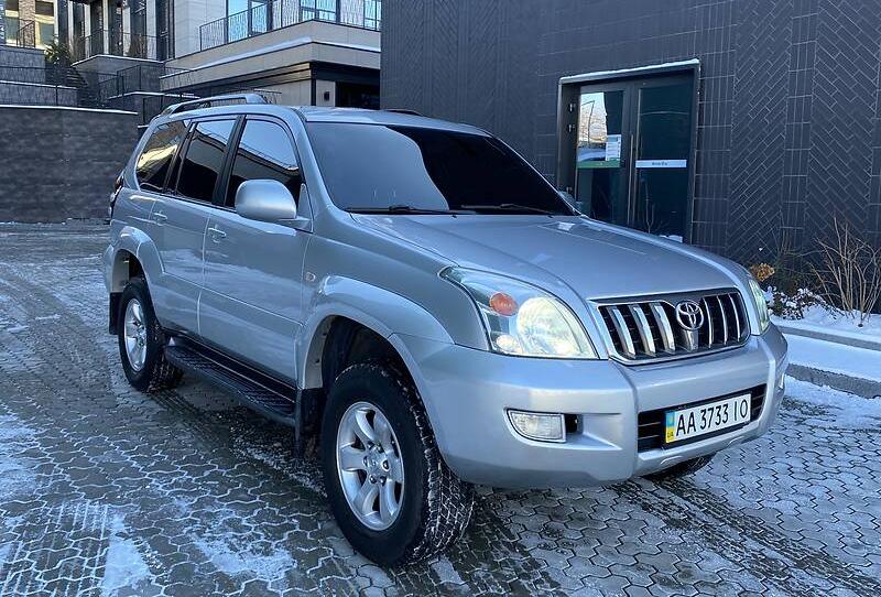 Toyota Land Cruiser Prado 120 4.0 2009