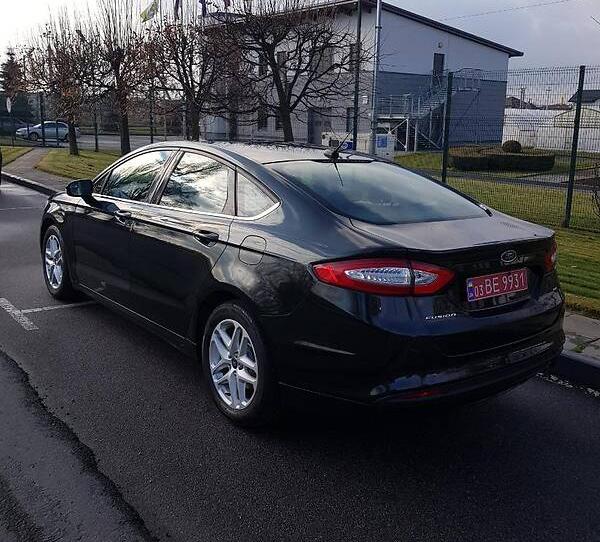 Ford Fusion SE 2013