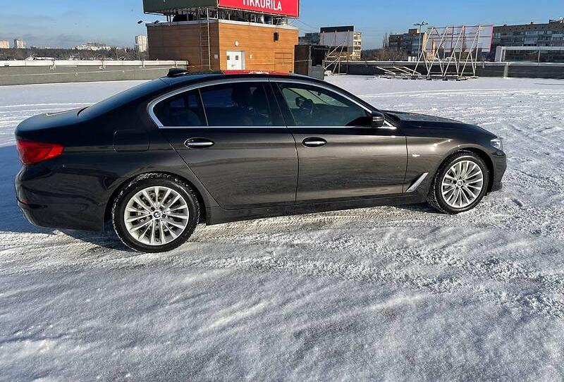 BMW 530 AWT luxury lline 2017