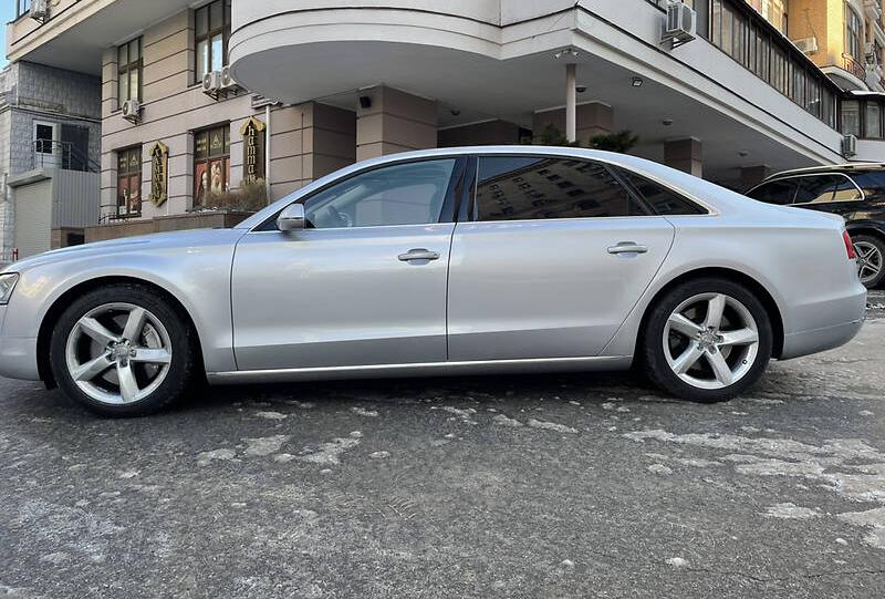 Audi A8 2013