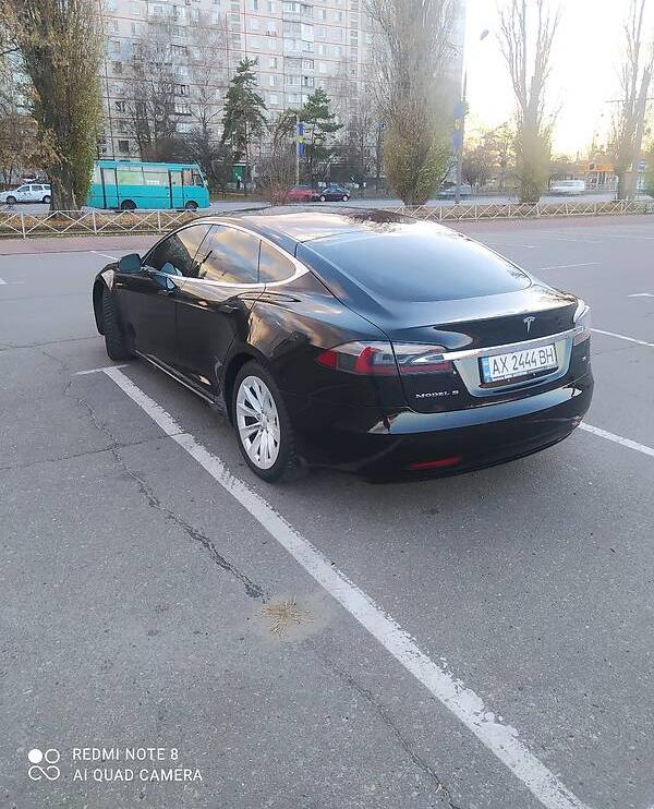Tesla Model S 2017